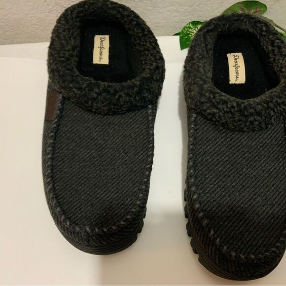 Dearform Men's Slippers size medium 9-10 US/ 42-43 EUR - Picture 1 of 9